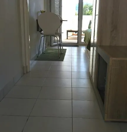 Vis Apartment