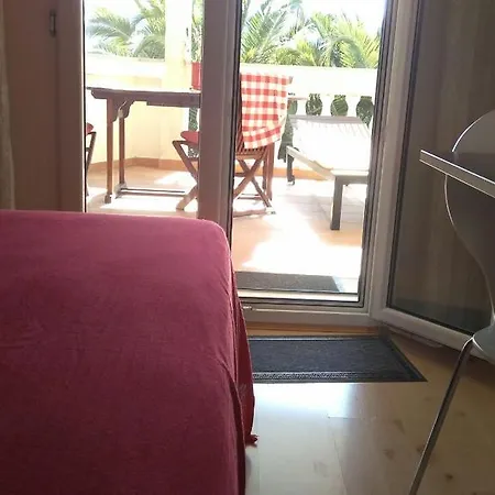 Apartment Vis Vis