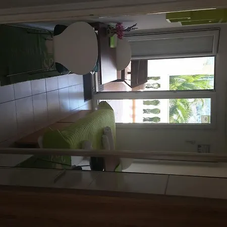 Vis Apartment