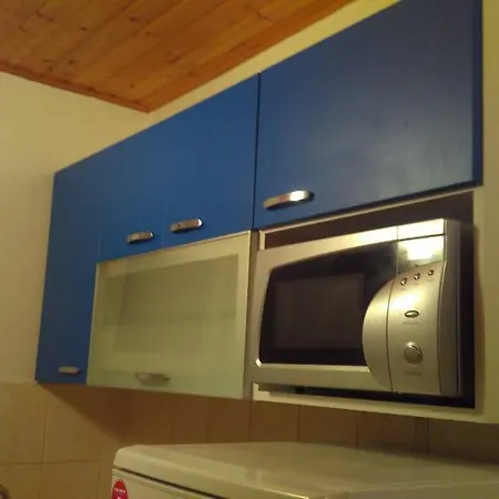 Vis Apartment