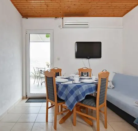 Apartment Vis *
